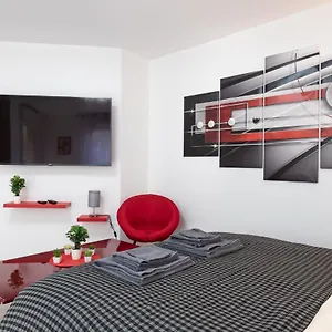 https://le-stella_hypercentre-parctetedor-netflix-garage.hotels-rhonealpes.com